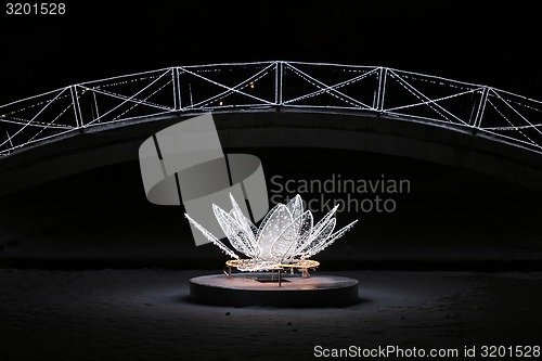 Image of Beautiful glowing flower sculpture 