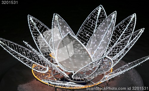 Image of Beautiful glowing flower sculpture 