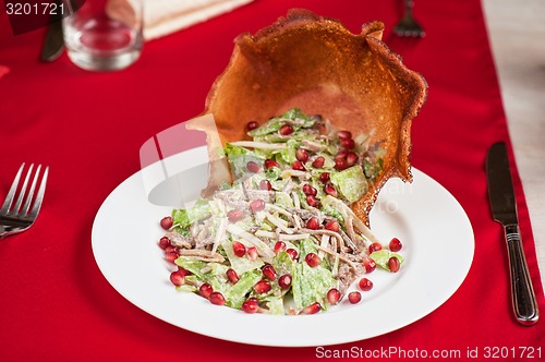 Image of meat and pomegranate salad 