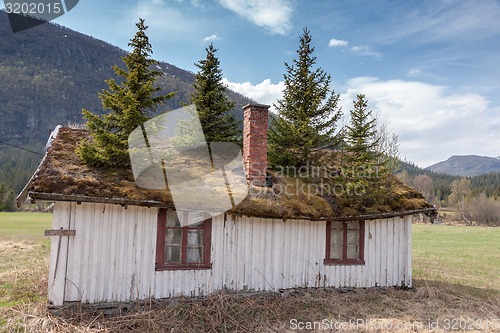 Image of Small building in Norway mountain.