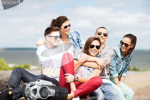 Image of group of teenagers hanging out