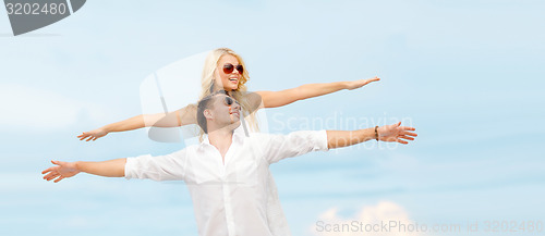 Image of couple at seaside