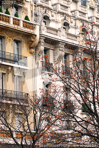 Image of Paris building