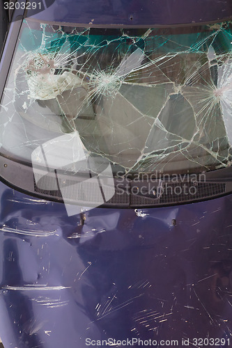 Image of car wreck broken windshield