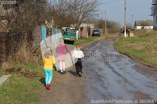 Image of children going in Ukrainian village