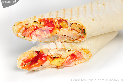 Image of Chicken sandwich twisted in bread shaurma