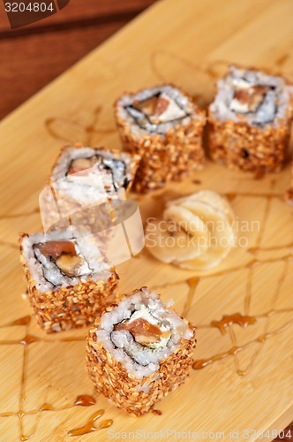 Image of sesame sushi rolls