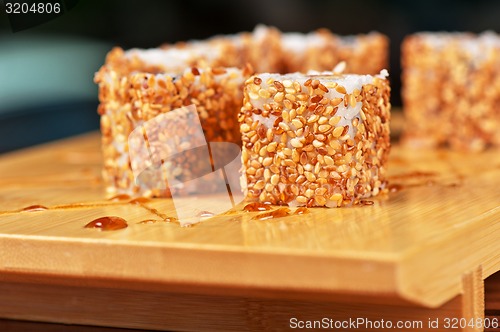Image of sesame sushi rolls