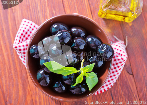 Image of black olives