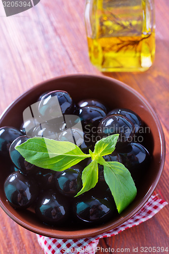 Image of black olives