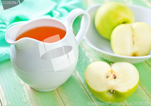 Image of apple juice