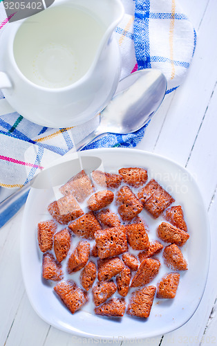 Image of dry breakfast with milk