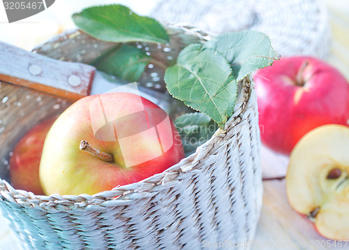 Image of fresh apples