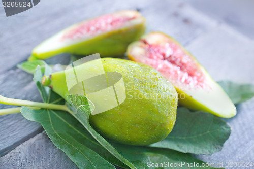 Image of fresh figs