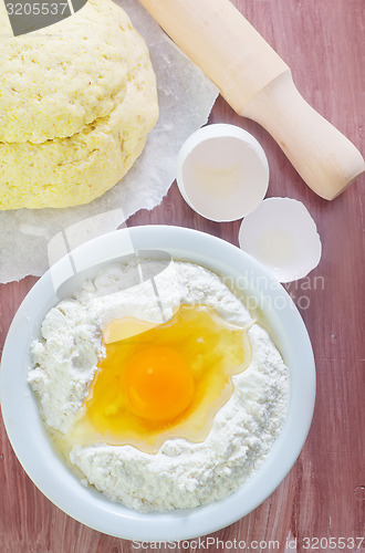 Image of flour and eggs
