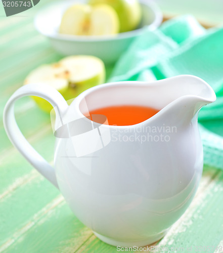 Image of apple juice