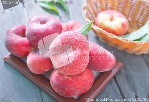 Image of peaches