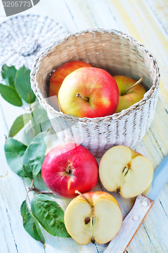Image of fresh apples
