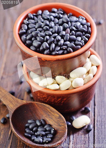 Image of white and black beans