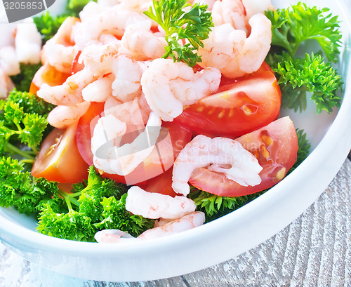 Image of salad with shrimps