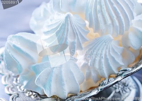 Image of meringues