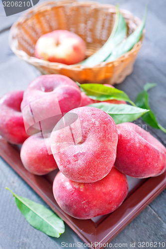 Image of peaches