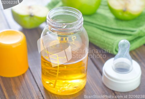 Image of apple juice