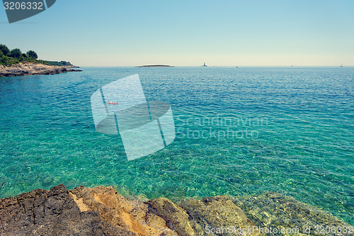 Image of Coastline with horizon and sky