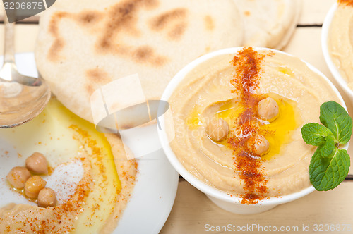 Image of Hummus with pita bread 