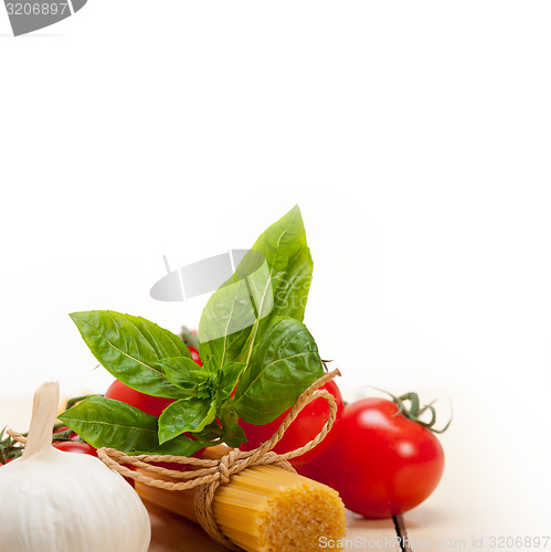 Image of Italian basic pasta ingredients