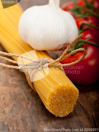 Image of Italian basic pasta ingredients