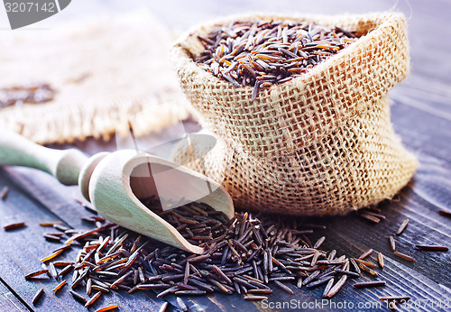 Image of raw rice