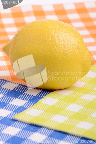 Image of lemons close up