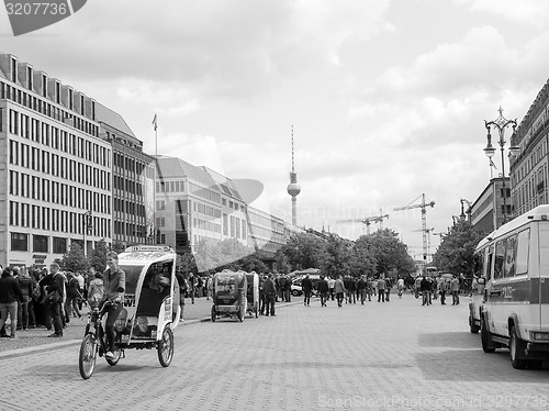 Image of  Unter den Linden Berlin 