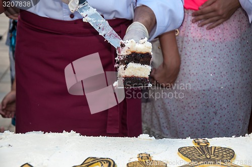 Image of A cake in the shape of the flag of Russia