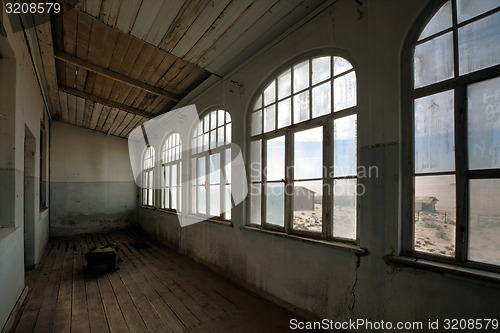 Image of Abandon hallway