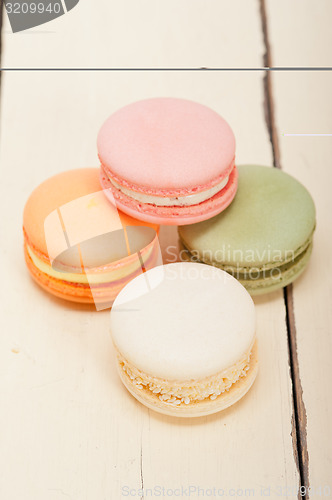 Image of colorful french macaroons 