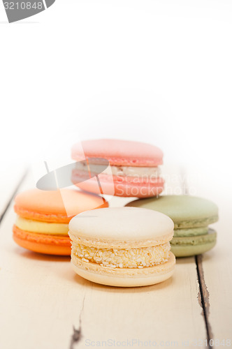 Image of colorful french macaroons 