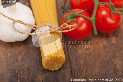 Image of Italian basic pasta ingredients