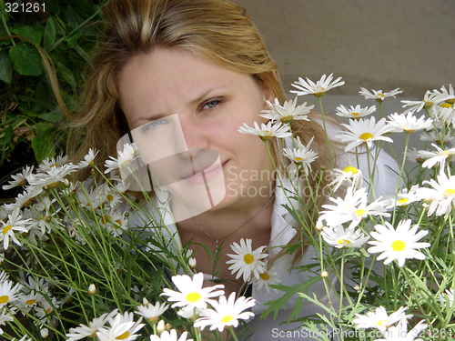 Image of Girl with daisies