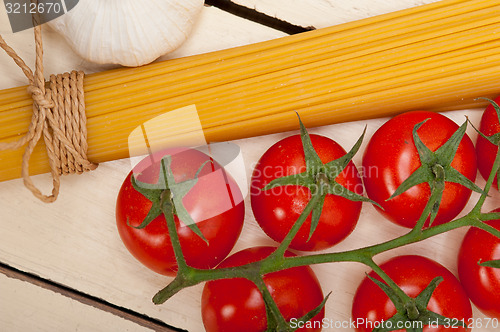 Image of Italian basic pasta ingredients