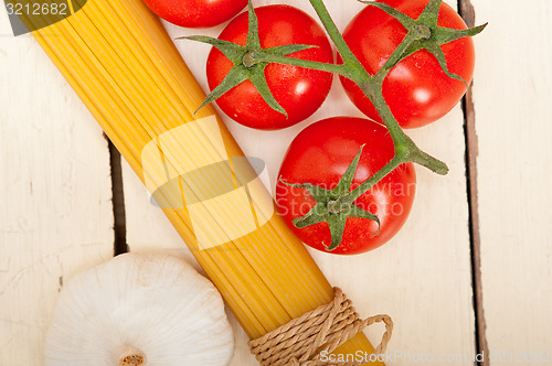 Image of Italian basic pasta ingredients