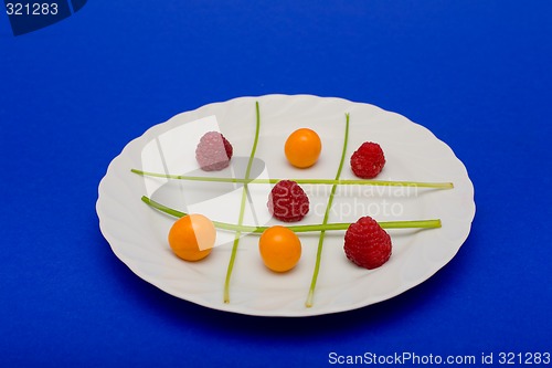 Image of Fruit tic tac toe