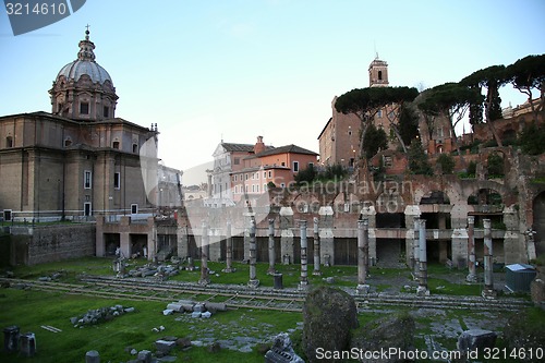 Image of Roman forum ruins in Rome, Italy