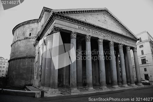 Image of view of Pantheon in Rome, Italy
