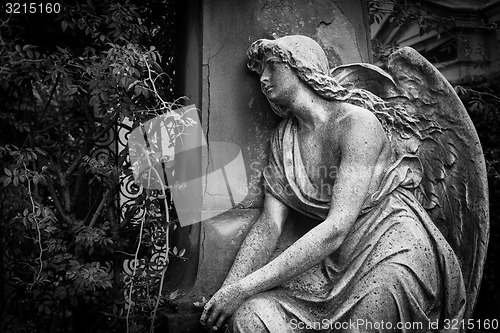 Image of Old Cemetery statue