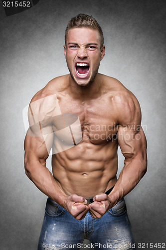 Image of Screaming athlete