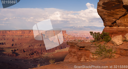 Image of Majestic Vista View Geology Features Rock Formations Canyonlands