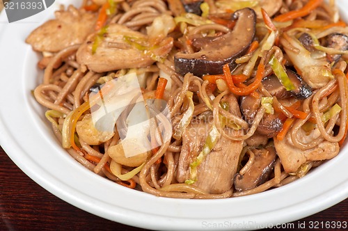 Image of buckwheat noodles with chicken