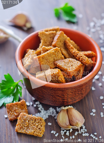 Image of croutons with salt and garlic